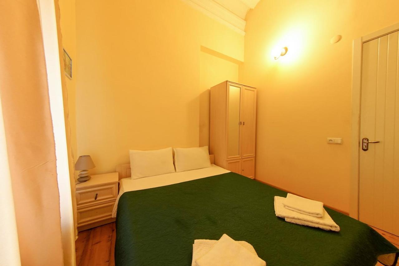 House 1899 Hotel Kutaisi Ngoại thất bức ảnh