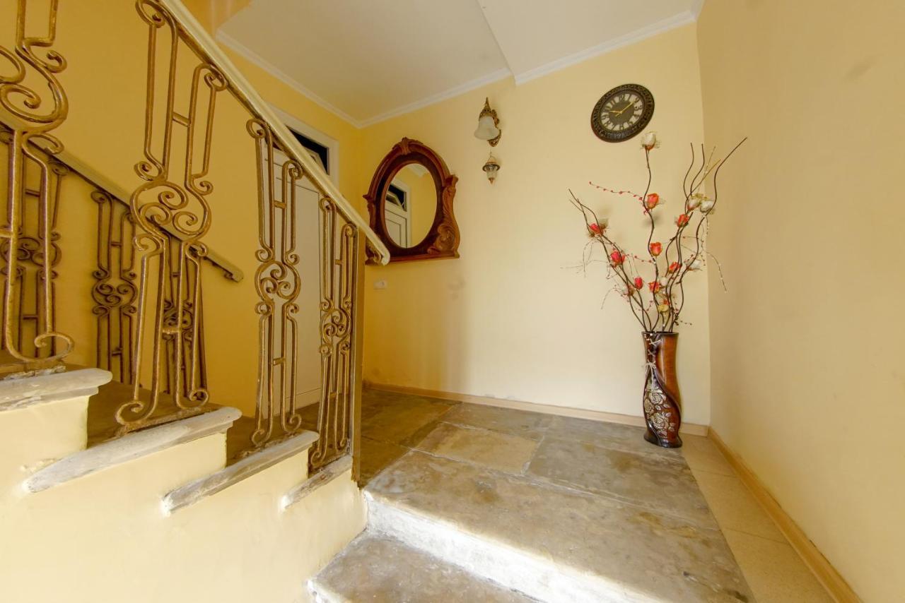 House 1899 Hotel Kutaisi Ngoại thất bức ảnh